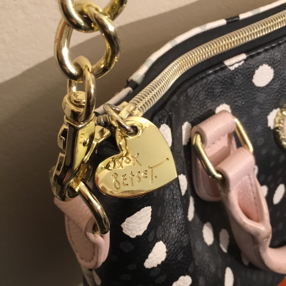 Betsey Johnson | Adorable Polkadot Crossbody Bag - Picture 5 of 7